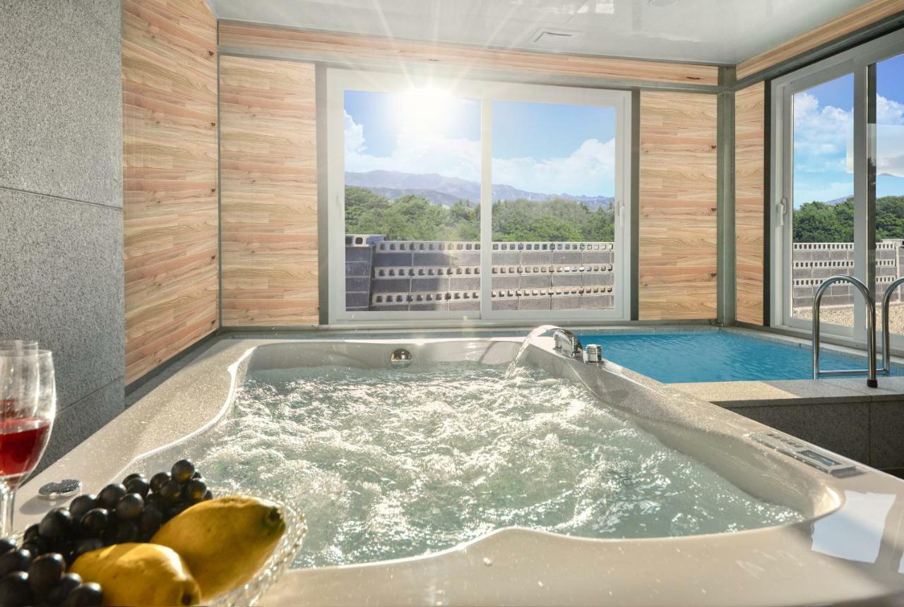 Lasso Pool Villa Sokcho Esterno foto