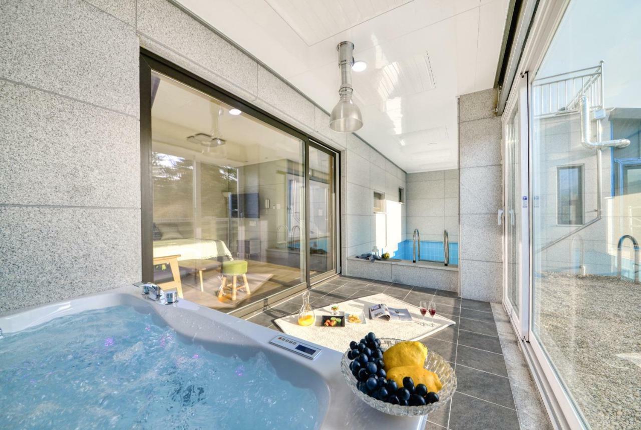Lasso Pool Villa Sokcho Esterno foto